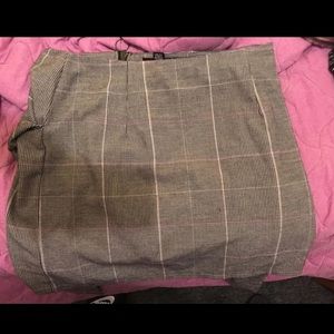 Grey plaid skirt